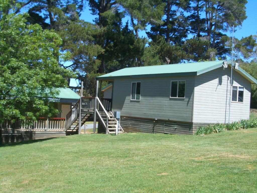 Rainbow Pines Tourist Caravan Park أدامينابي المظهر الخارجي الصورة